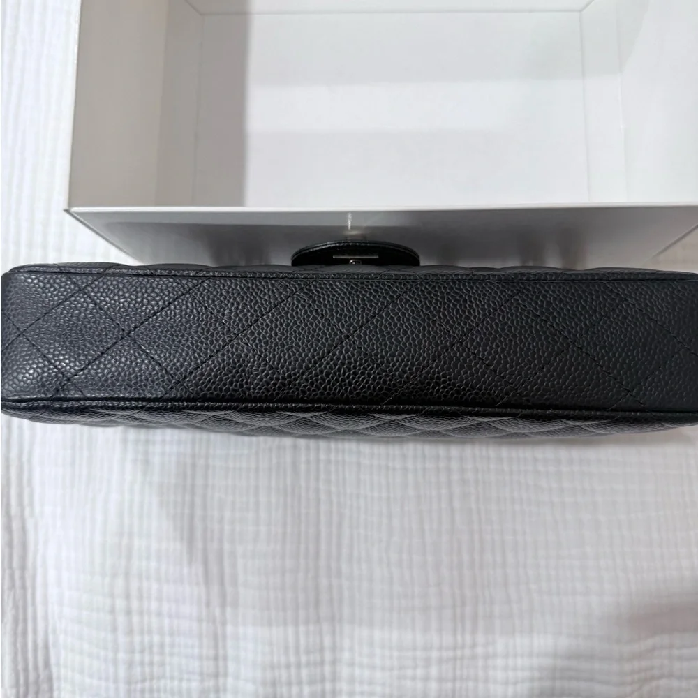 CHANEL Black Quilted Caviar Leather Shoulder Bag with Silver Chain - Picture 4 of 10